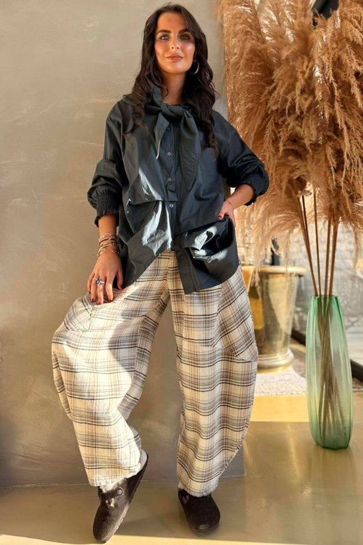 Agnes Plaid Brushed Cotton Barrel Pant Warm Grey 